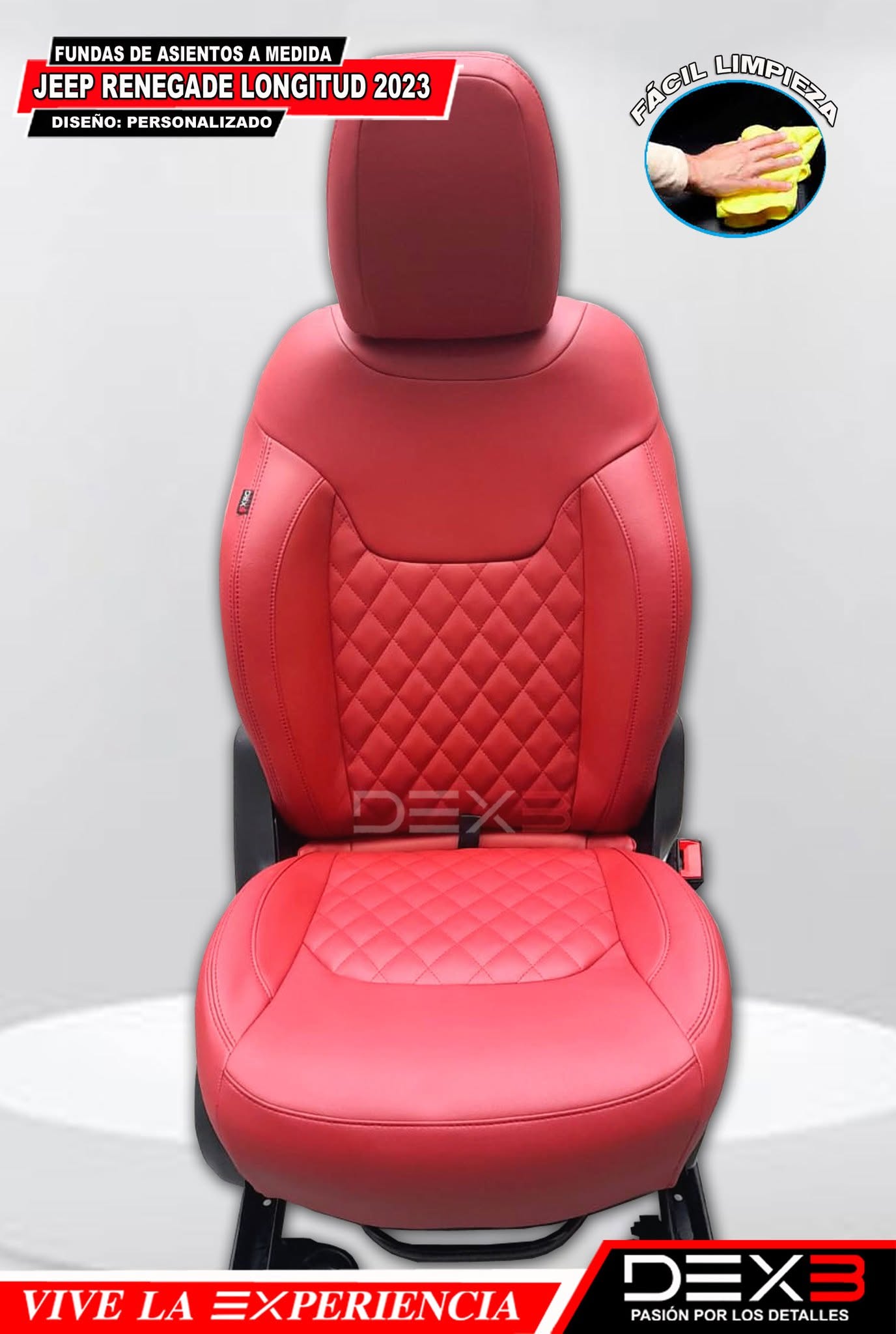 Asiento delantero tapizado en rojo con panel central acolchado en rombos.