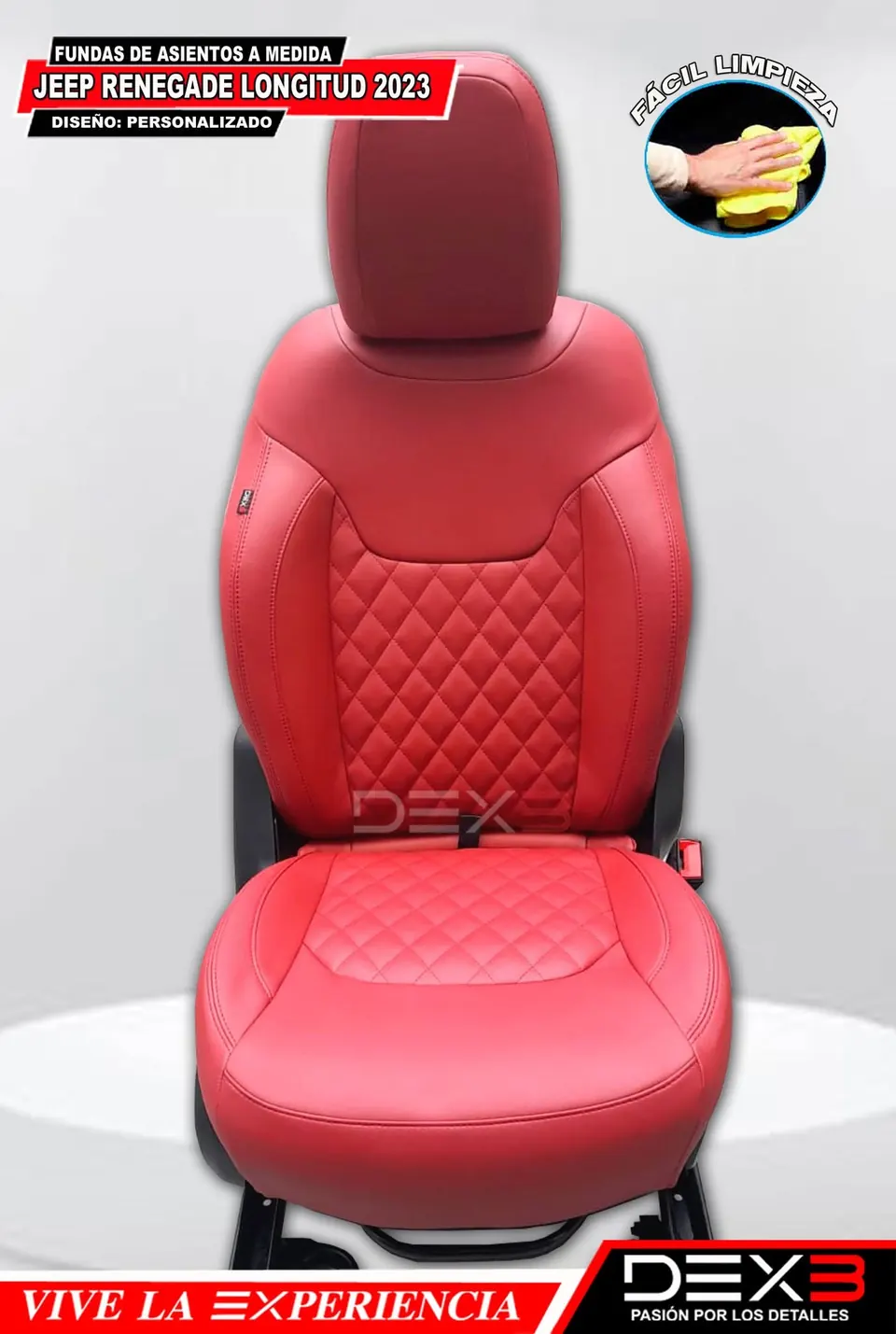 Funda de asiento roja con panel central acolchado en rombos.